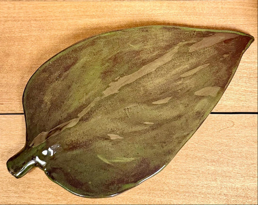 Leaf plate to serve cheese